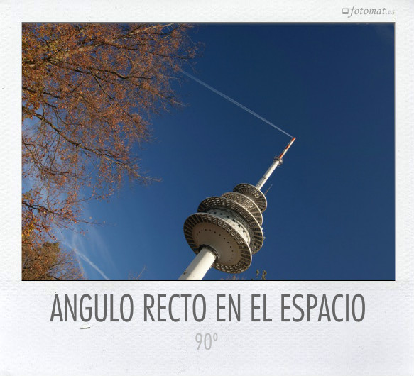 ÁNGULO RECTO EN ELESPACIO