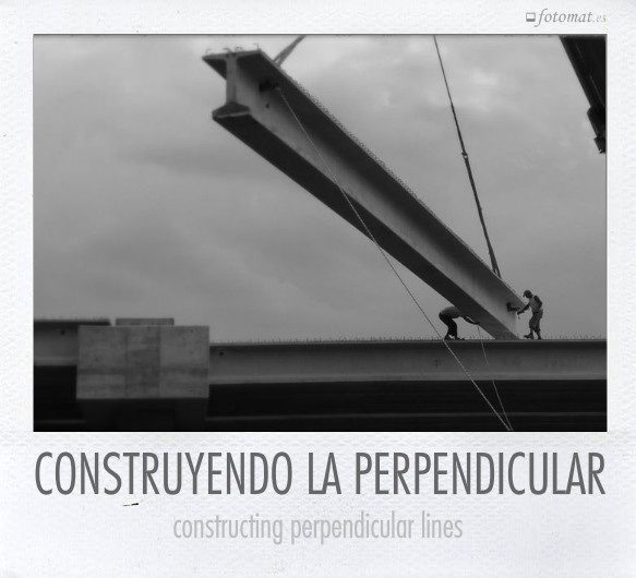 CONSTRUYENDO LA PERPENDICULAR