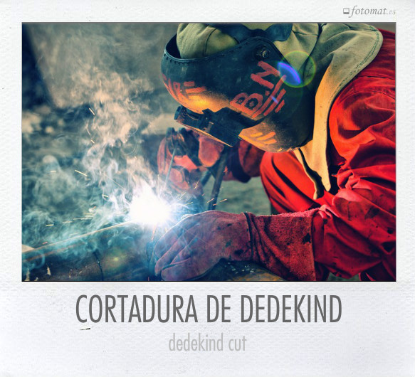 CORTADURA DE DEDEKIND