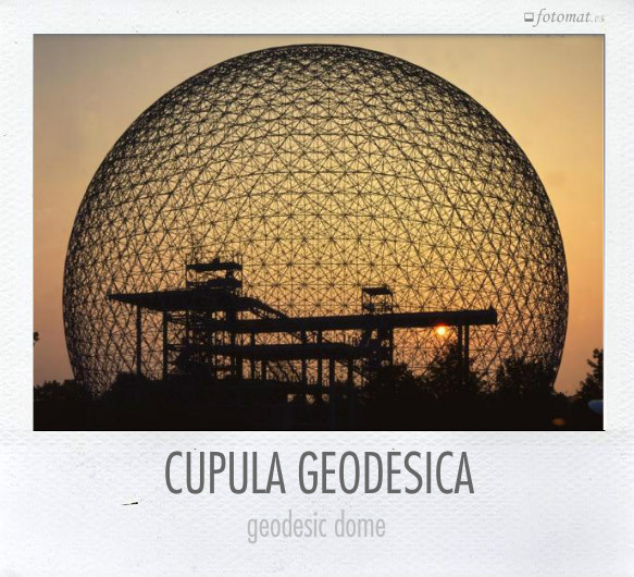 CÚPULA GEODÉSICA